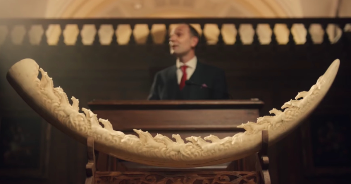 血濺拍賣會 英國廣告、拍賣、象牙、買賣、殘忍、警示