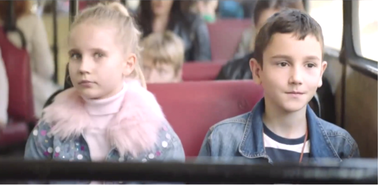 男孩的萬用護身符 波蘭廣告、信念、護身符、幸運、