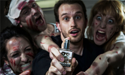 人味散盡腐味上身 活屍氣味香水 活屍、腐味、詭異、恐怖、噁心、香水、搞笑、惡搞、KUSO、Demeter、fragrance