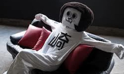 嚇哭小孩的吉祥物？日本愛知縣出現不明懶散吉祥(?)物 吉祥物、Okazaemon
