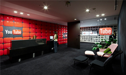 歡迎來到YouTube的實體世界！東京YouTube辦公室曝光 YouTube、日本、東京、六本木、辦公室、建築、室內、設計、影片、2013、Klein Dytham、Logo、藝術