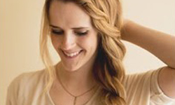 美麗變髮：側邊扭轉瀏海編髮 美髮、DIY、髮型、教學、瀏海