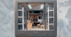 電視能看甚麼？看看廢棄電視機殼中的微型世界吧！       張湘溪、藝術