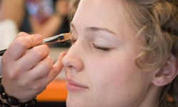 老是霧煞煞？專櫃vs.開架好在哪裡報你知！ 專櫃、開架、保養、美容、專屬