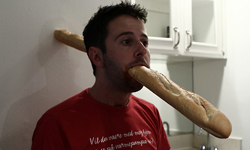 法國麵包殺人事件？無所不在的法國麵包 法國麵包、麵包、惡搞、Baguette-me-nots