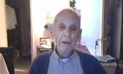 落拍卻很可愛！阿公高唱小賈斯汀《Baby》 小賈斯汀、Baby、可愛、搞笑