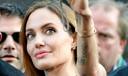 6月5日 大明星小狗仔：裘莉術後首次露面！ Nina Dobrev、Miranda Kerr、Angelina Jolie、G-Dragon、阮經天、