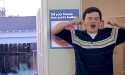 我不想更新只想賞你兩巴掌！FB真人管家到你家      FACEBOOK、更新、影片、真人