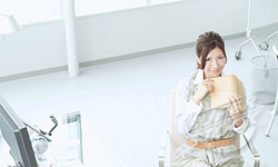 久站久坐族照過來  四招改善你的工作小困擾 久坐、久站、工作、習慣、改善