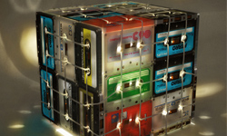 這家具好潮！舊卡帶重生摩登燈具 Cassette、sony、西班牙、卡式錄音帶、設計