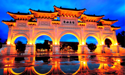 文青就是腳勤：瘋景 – 留住瞬間感動攝影展 設計家具、版畫、村上隆、藝術、文學、獨立樂團、藝術