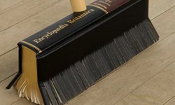 誰說書只能用讀的 割割剪剪也是藝術 Robert The、書、藝術、藝術