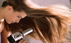 養成亮麗秀髮自己來！輕鬆就能實踐的護髮小Tips 美髮、護髮、修剪、染燙、吹風機