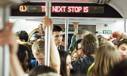 這裡是車廂不是你家！讓人困擾又討厭的捷運行為 車廂、地鐵、捷運、行為、討厭
