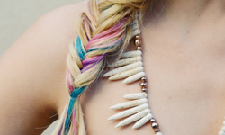 不染頭髮也能做出層次感  美人魚系繽紛魚骨辮 美人魚、編髮、美髮、染髮、層次