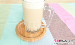 跑30鐘以上才消耗的掉 簡直是減肥殺手的夜市小吃 珍珠奶茶、肉圓、蔥油餅、蚵仔麵線、炸臭豆腐