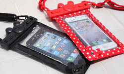 去玩水也不怕弄濕手機  迪士尼防水手機袋 手機、手機袋、防水、迪士尼、米奇