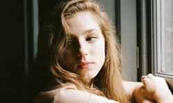 空靈感女歌手大合輯 一開口就唱進你心坎裡！ 空靈感、女歌手、合輯、Birdy、Portishead