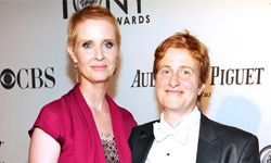 只要你愛我一切都沒問題！走出衣櫃的好萊塢同志藝人 Neil Patrick Harris、Ricky Martin、Matt Bomer、Jim Parsons、Cynthia Nixon