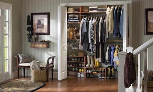 把衣服捲起來收進看不到的地方！換季衣物整理重點 衣櫃、收納、整理、換季、衣物