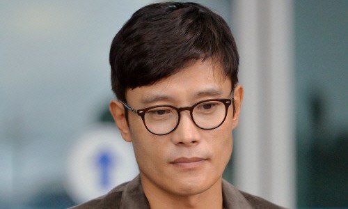 妞快報：桃花劫讓帥大叔都不帥了！李秉憲憔悴露面致歉 妞快報、李秉憲、桃花劫