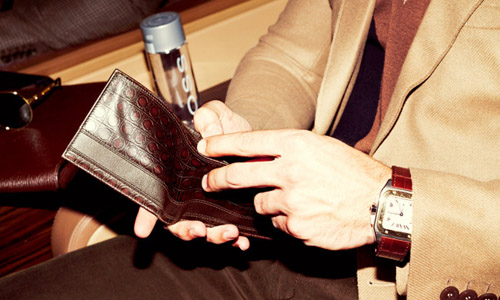 別再亂塞了！4方法讓你跟「胖皮夾」說掰掰 GQ、信用卡、會員卡、集點卡、健保卡、肉包皮夾、零錢包、胖皮夾