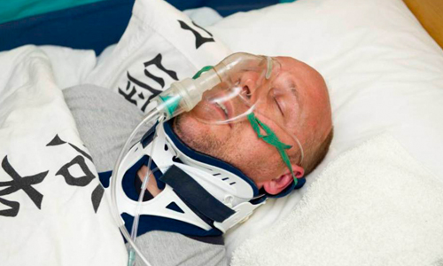 裝植物人2年醫生也信！男活動筋骨糗被抓包 傻眼、騙錢、鄰居、養老金、癱瘓