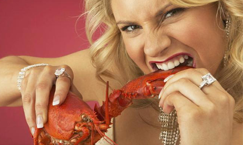 醬汁滴滿地超狼狽！初次約會的9大NG食物 約會、食物、吃、尷尬、丟臉