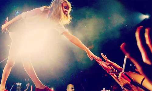 「閒言閒語不足以定義你。」7句名言證明泰勒絲真的懂我們 泰勒絲、1989、Taylor Swift、Shake It Off、名言