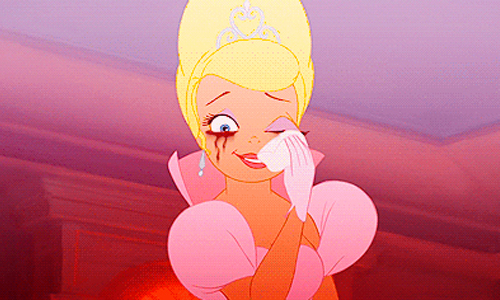 尷尬到想鑽地洞！讓女孩超想哭的4個窘境 尷尬、窘境、女生、脫妝、生理期