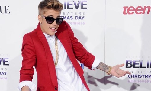 妞快報：左手丟雞蛋、右手翻聖經　小賈斯汀何時才要洗心革面？ 妞快報、小賈斯汀、判決、聖經