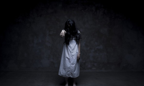 偷轉你家門把的可能不是人…恐怖漫畫「美美的鑰匙」 網路、漫畫、鬼故事、分享、轉門把