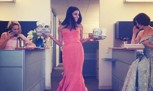 在惡魔總編手下工作也沒這麼糟？VOGUE小助理的亮麗生活  VOGUE、惡魔總編、穿著Prada的惡魔、安娜溫圖、Nuclear Wintour