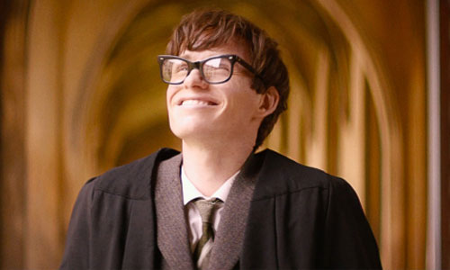 妞快報：還不快給艾迪一百個讚！霍金本人看完《愛的萬物論》感想是… 妞快報、霍金、愛的萬物論、艾迪瑞德曼