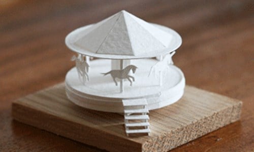 旋轉木馬在你的桌上動起來！目不轉睛的迷你紙雕動圖 Charles Young、藝術家、Paperholm、藝術、剪紙