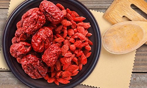 補血補氣就靠它！植物界的滴雞精─紅棗、枸杞 健康醫療網、補血、補氣、薑母鴨、燒酒雞、滴雞精、紅棗、枸杞