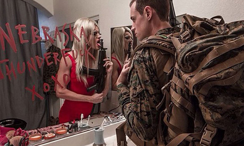 表面一套，背後一套？你所不知的退役軍人另一面... Devin Mitchell、軍人、攝影、The Soldier Art Project、藝術