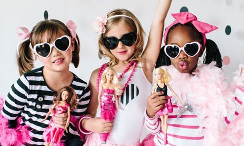 越怕生越要走出去！妳應該出門參加年末派對的5個理由 派對、女孩、自信、交友、人際關係、年末、打扮、穿搭、成長