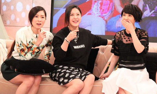 4 in Love相隔15年再合體　楊丞琳超ㄍ一ㄥ睡姿被虧「阿拉丁」 中天綜藝、4 in Love、楊丞琳、黃小柔、張棋惠