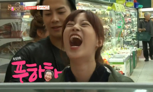 看到他笑我也好想笑！千奇百怪的韓星爆笑反應 笑聲、爆笑、大笑、英智、利特