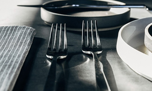 想讓自家餐桌有國際級水準？8種餐具正確擺法 GQ、廚房、愛烹飪、餐桌、擺設