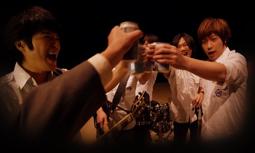 「不醉就學不會」　8首好歌陪你不醉不歸 音樂、歌單、酒、微醺、不醉不歸、爛醉、五月天、乾杯、張鎬哲、離別酒、田馥甄、不醉不會、林宥嘉、誘、梁靜茹、她、林志炫、愛情釀的酒、黃大煒、你把我灌醉、宇宙人、你來