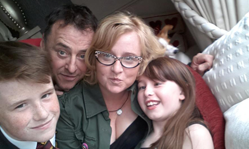 《P.S.我愛你》兒童版！病逝女童買禮物預留給家人 聖誕節、禮物、病重、女孩、P.S.我愛你