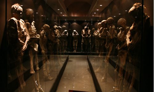 親眼見證被活埋的恐懼…試膽專用墨西哥木乃伊博物館 墨西哥、乾屍博物館、木乃伊、活埋、清楚