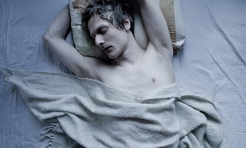 火葬前夕突睜眼　印度爺爺及時復活記 印度、烏龍、爺爺、死亡、復活、燒、火葬、遺體、禱告、甦醒、昏迷、暈倒、醫生、誤判、扯、後悔、震驚