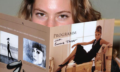 她不知道奶奶這麼有名！赫本的孫女－艾瑪費雷爾Emma Ferrer 艾瑪費雷爾、Emma Ferrer、奧黛麗赫本、icon