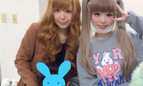 妞快報：都愛把男友當成跳板？網友譏女星合照「同一家醫院整的吧！」 妞快報、卡莉怪妞、益若翼