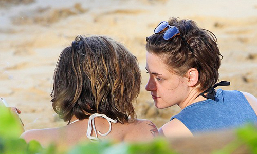 出櫃疑雲發燒中！暮光女&緋聞女友當眾曬恩愛 暮光女、緋聞、女友、話題、八卦