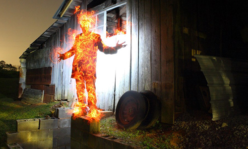 全身著火卻沒有人要救他？零後製特效攝影 攝影、修圖、長曝、B快門、攝影集、藝術、光藝術、Dennis Calvert、Photographer、Photography、Photoshop、Man On Fire、藝術