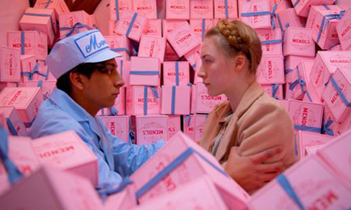 《布達佩斯大飯店》夢幻國幕後推手　女設計師的電影道具暗藏玄機 Wes Anderson、歡迎來到布達佩斯大飯店、Annie Atkins、威斯安德森、平面設計、電影、影片、製作、古典、道具、設計、精緻、藝術